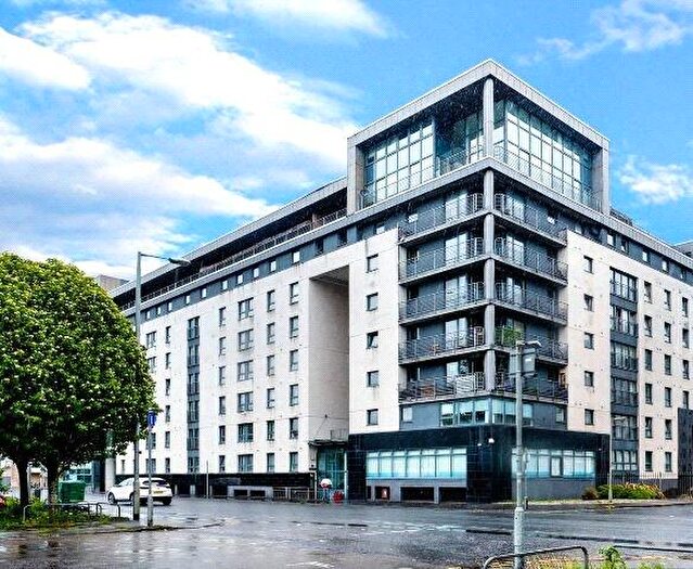 2 Bedroom Apartment To Rent In Wallace Street, Glasgow, G5