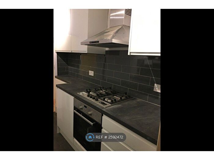 2 Bedroom Maisonette To Rent In Craven Close, Hayes, UB4