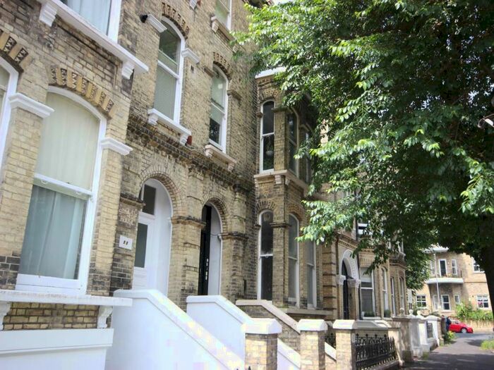 Studio To Rent In Tisbury Road, Hove, BN3