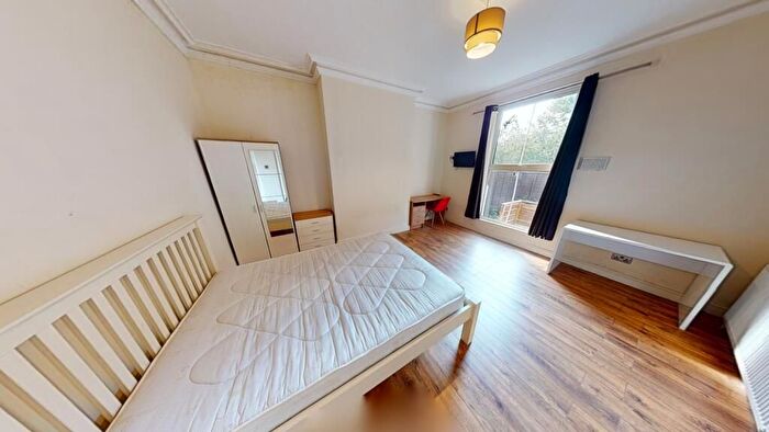 9 Bedroom Semi-detached House To Rent In Alpha Terrace, Nottingham, NG1