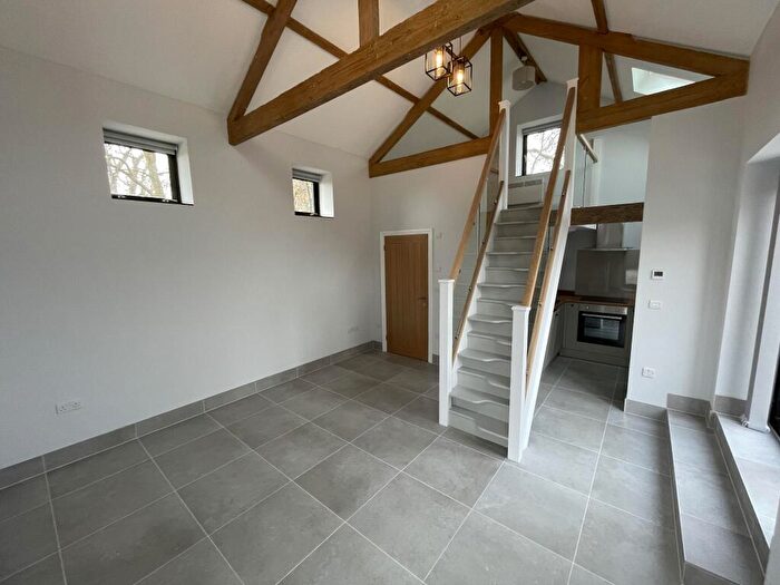 1 Bedroom Barn Conversion To Rent In Writtle, Chelmsford, CM1