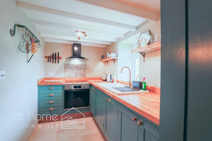 2 Bedroom Cottage For Sale In Rose, Truro, Cornwall, TR4