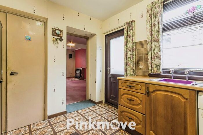 3 Bedroom Terraced House For Sale In Greenfield Avenue, Newbridge, Newport, NP11