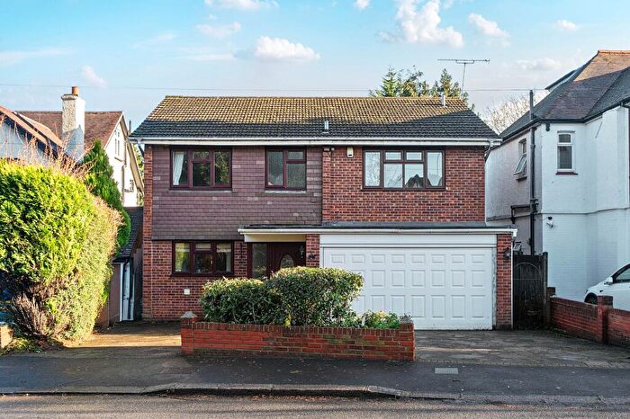 5 Bedroom Detached House For Sale In Woodcote Grove Road, Coulsdon, CR5