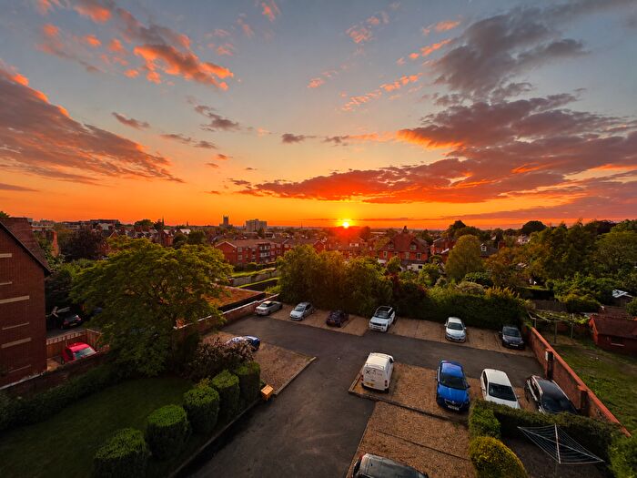 1 Bedroom Flat For Sale In Alexandra Road, Gloucester, GL1