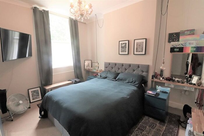 2 Bedroom Flat To Rent In George Lane, London, SE13