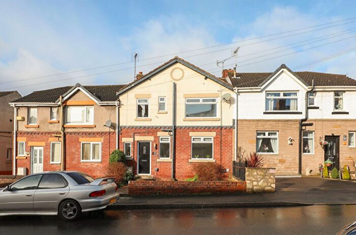 3 Bedroom Terraced House For Sale In Duke Street, Whitwell, S80