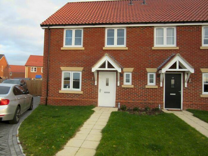 3 Bedroom Semi-Detached House To Rent In Nightingale Lane, King's Lynn, PE30