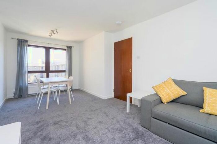 2 Bedroom Flat To Rent In Sienna Gardens, Newington, Edinburgh, EH9