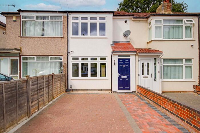 2 Bedroom Terraced House For Sale In Winnington Road, Enfield, EN3