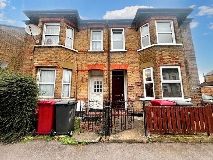 1 Bedroom Maisonette To Rent In Diamond Road, Slough, SL1