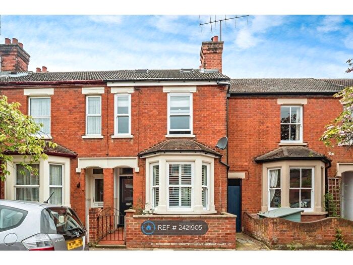3 Bedroom Terraced House To Rent In York Street, Bedford, MK40