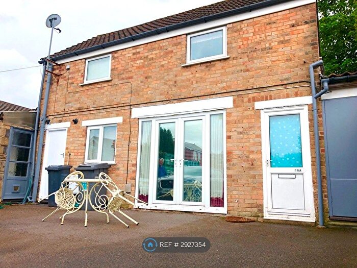 2 Bedroom Detached House To Rent In Melville Road, Bournemouth, BH9