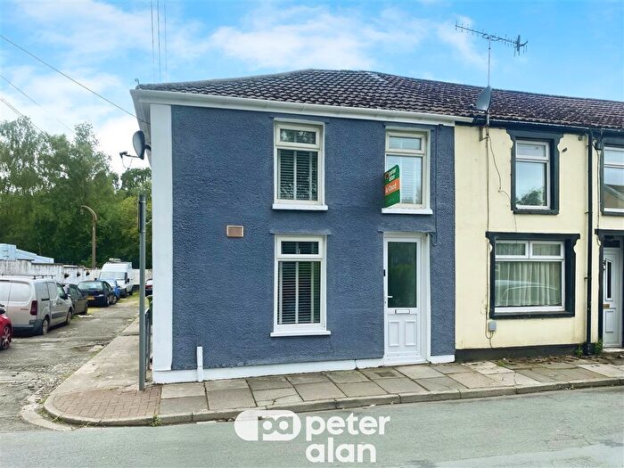 2 Bedroom End Of Terrace House To Rent In Wellington Street, Aberdare, CF44