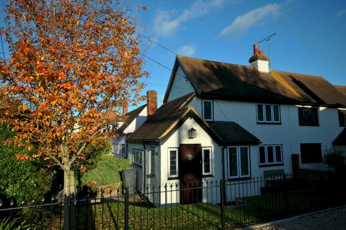 1 Bedroom Cottage To Rent In Main Road, CM3