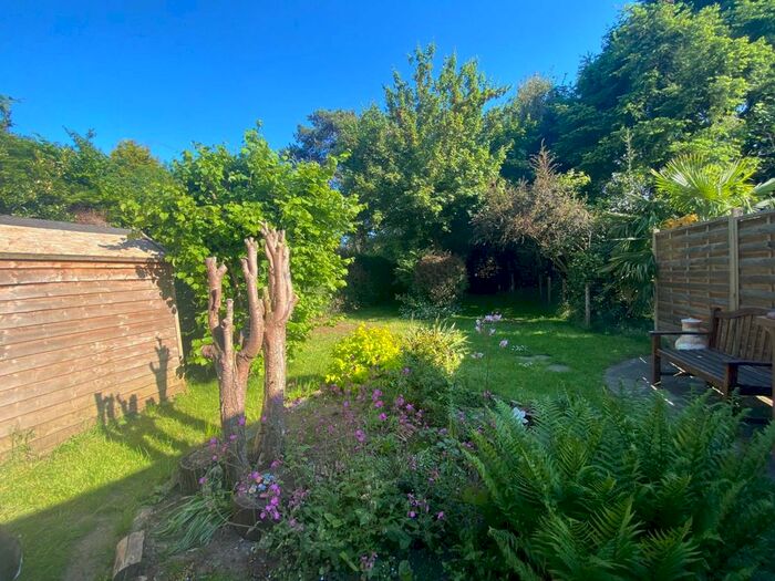 3 Bedroom Semi-Detached House To Rent In Chilworth, Hornhatch, GU4