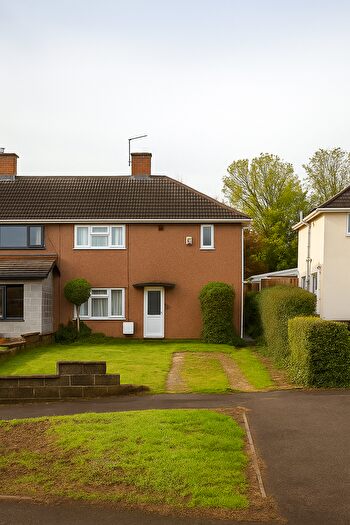 3 Bedroom Semi Detached House For Sale In Llwyn Derwen, Bridgend, CF33