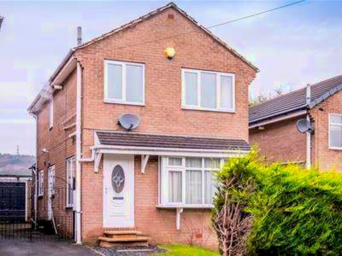 3 Bedroom Detached House To Rent In Norwood Road, Huddersfield, HD2