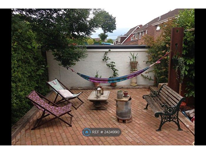 2 Bedroom Maisonette To Rent In Barley Farm Road, Exeter, EX4