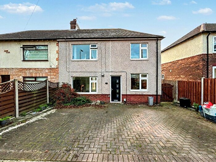 3 Bedroom Semi Detached House For Sale In Marion Grove, Wakefield, West Yorkshire, WF2