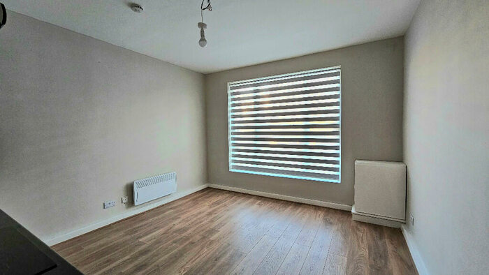 1 Bedroom Apartment To Rent In Hackney Road, London, E2