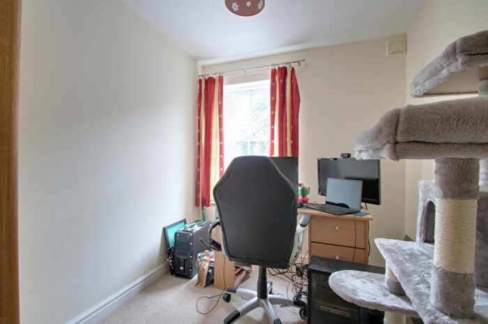2 Bedroom Apartment To Rent In Craven Road, Newbury, RG14