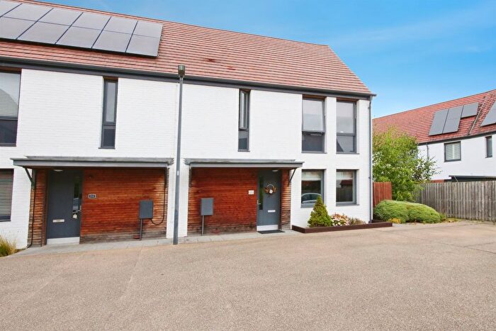 3 Bedroom Semi-Detached House For Sale In Derwent Way, York, YO31