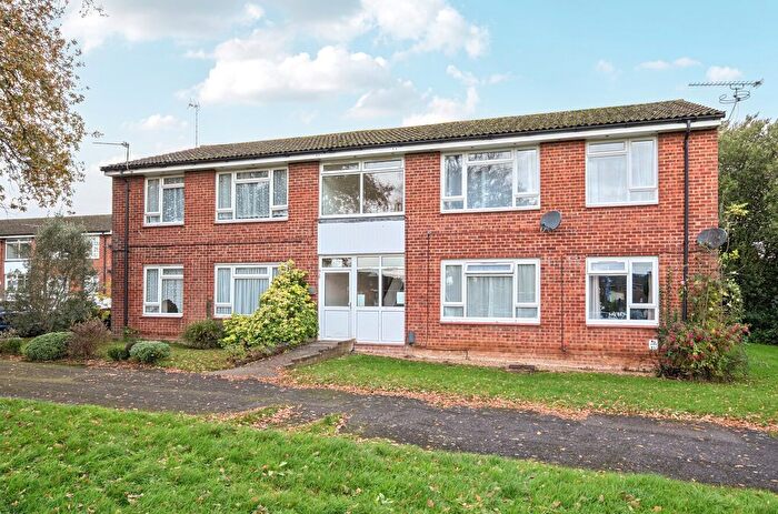 1 Bedroom Flat For Sale In Simmons Close, Hedge End, Southampton, Hampshire, SO30