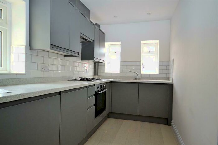 2 Bedroom Apartment To Rent In Winchcombe Street, Cheltenham, Gloucestershire, GL52