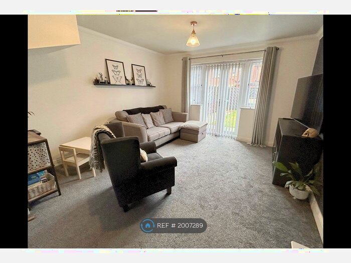 2 Bedroom Terraced House To Rent In Pools Brook Park, Hull, HU7