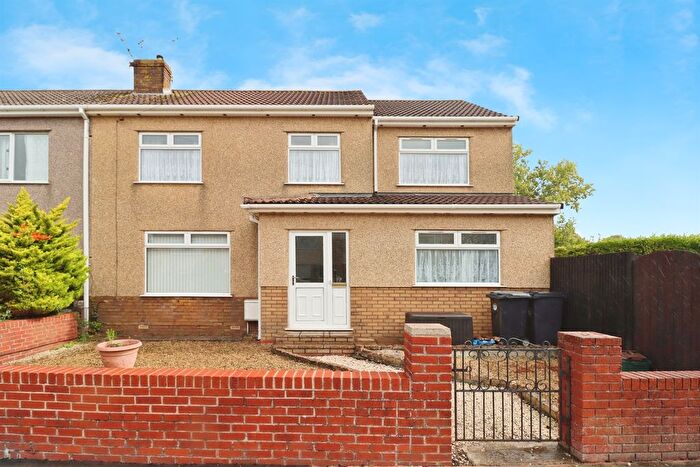 5 Bedroom Semi-detached House For Sale In Rodney Road, Bristol, BS15