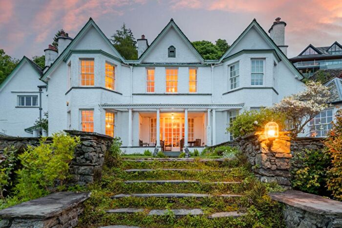 4 Bedroom Country House For Sale In Fellside Close, Kendal Road, Windermere, LA23
