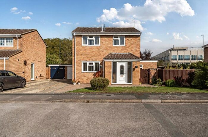 3 Bedroom Detached House For Sale In Keyneston Road, Nythe, Swindon, SN3