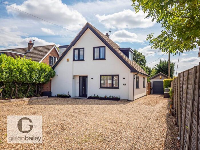 4 Bedroom Chalet For Sale In Salhouse Road, Rackheath, NR13