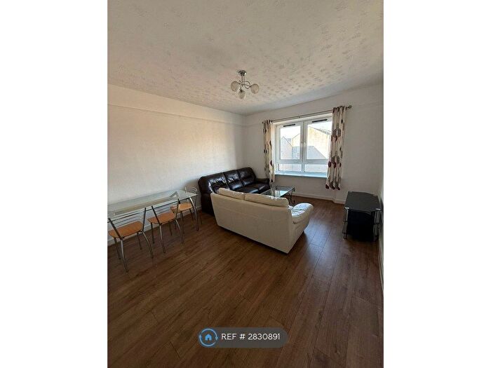 3 Bedroom Flat To Rent In Seaton Drive, Aberdeen, AB24