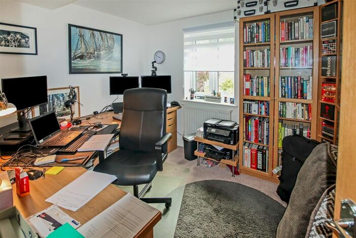 5 Bedroom Detached House To Rent In West End Road, West End, Southampton, SO18