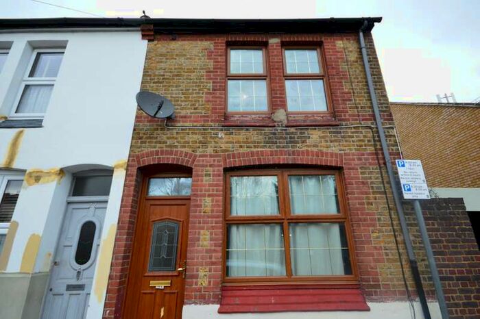 3 Bedroom Leisure Facility Commercial To Rent In Clarence Row, Gravesend, Kent, DA12