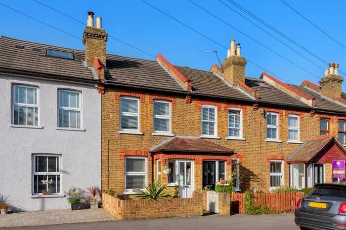 2 Bedroom Terraced House To Rent In Lakes Road, Keston, BR2