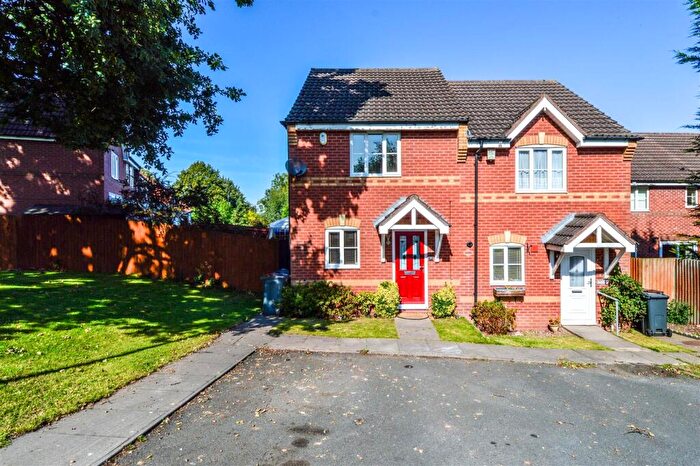 2 Bedroom Semi-Detached House To Rent In Slingfield Road, Northfield, Birmingham, West Midlands, B31