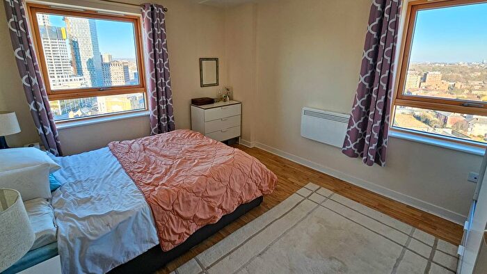 2 Bedroom Flat To Rent In Cam Road, London, E15