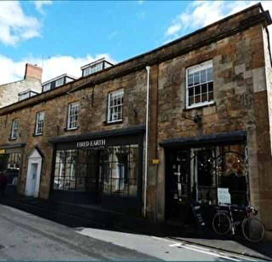 1 Bedroom Flat To Rent In South Street, Sherborne, DT9