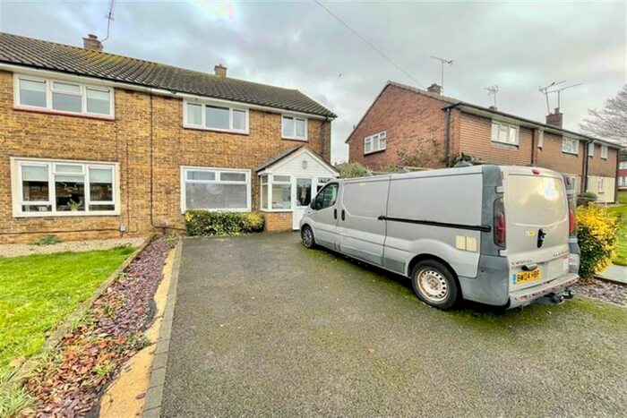 3 Bedroom Semi-Detached House To Rent In Mendip Crescent, Westcliff-On-Sea, SS0