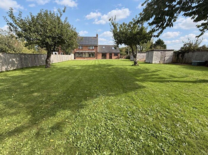 4 Bedroom Semi Detached House To Rent In The Drove, West Raynham, NR21