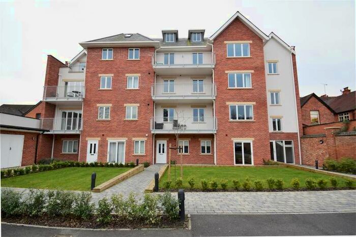 3 Bedroom Apartment To Rent In Church Road, Caversham, Reading, RG4