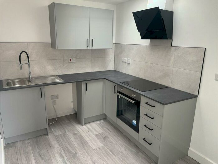 2 Bedroom Flat To Rent In Bath Street, Ilkeston, Derbyshire, DE7