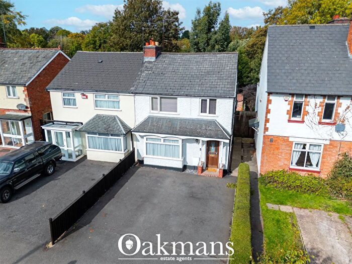 3 Bedroom Semi-detached House For Sale In Abbeydale Road, Birmingham, B31
