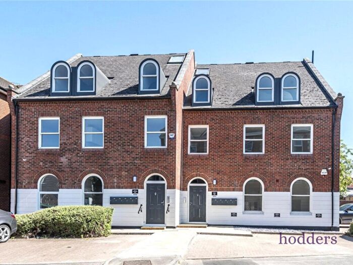 1 Bedroom Apartment To Rent In Surrey, KT16