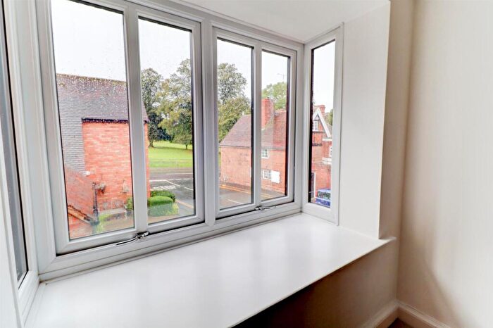 2 Bedroom Flat To Rent In School Lane, Kenilworth, CV8