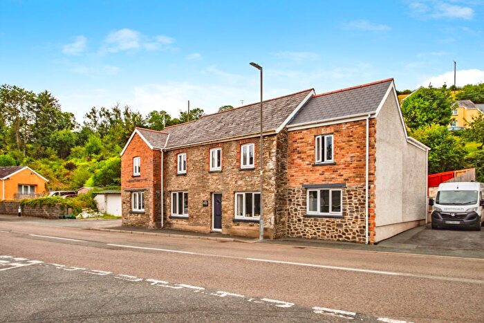 5 Bedroom Detached House For Sale In Llanddowror, St. Clears, SA33