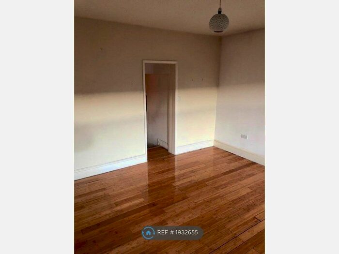 Studio To Rent In Fl, London, E8